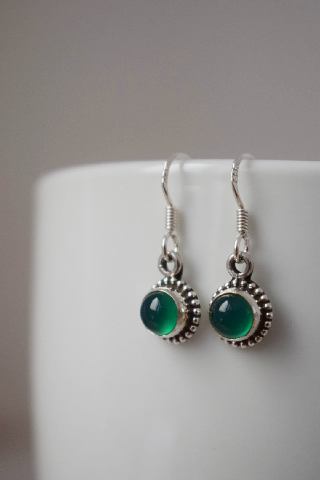 Grüne Onyx Ohrringe, 925 Sterling Silber Schmuck, Runder natürlicher Edelstein, Ornament Boho Ohrringe, Einzigartiges bestes Muttertagsgeschenk für Sie
