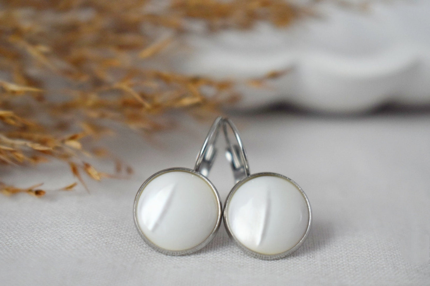 Perlmutt Ohrringe, 12mm runde Edelstahl Ohrringe mit Hebelverschluss, Muschelschmuck, Bestes einzigartiges Geschenk, Muttertagsgeschenk