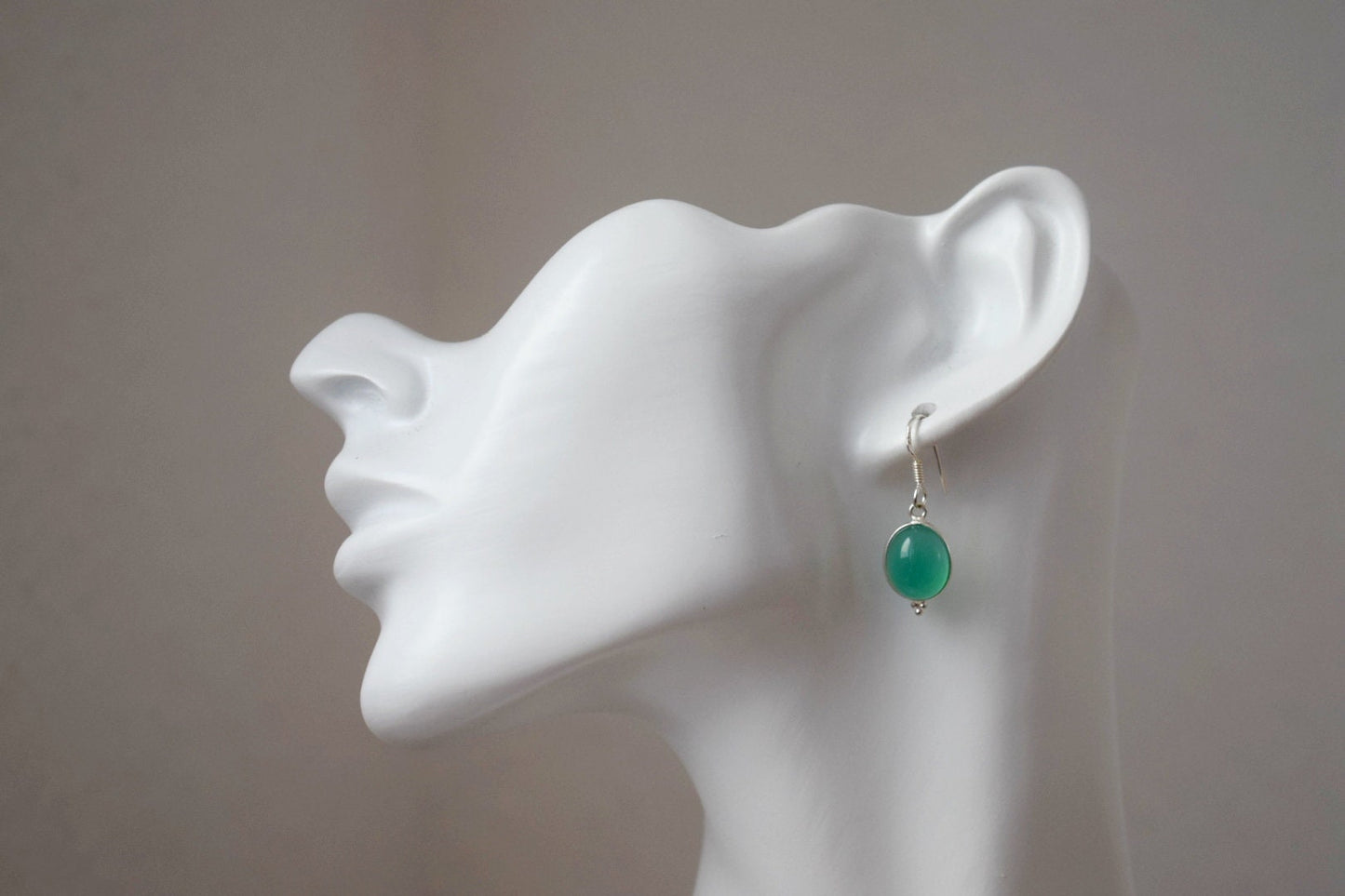 Grüne Onyx Ohrringe, 925 Sterling Silber, Ovale Edelstein Ohrringe, Naturstein, Einzigartiger Silberschmuck, Bestes Valentinstagsgeschenk für sie