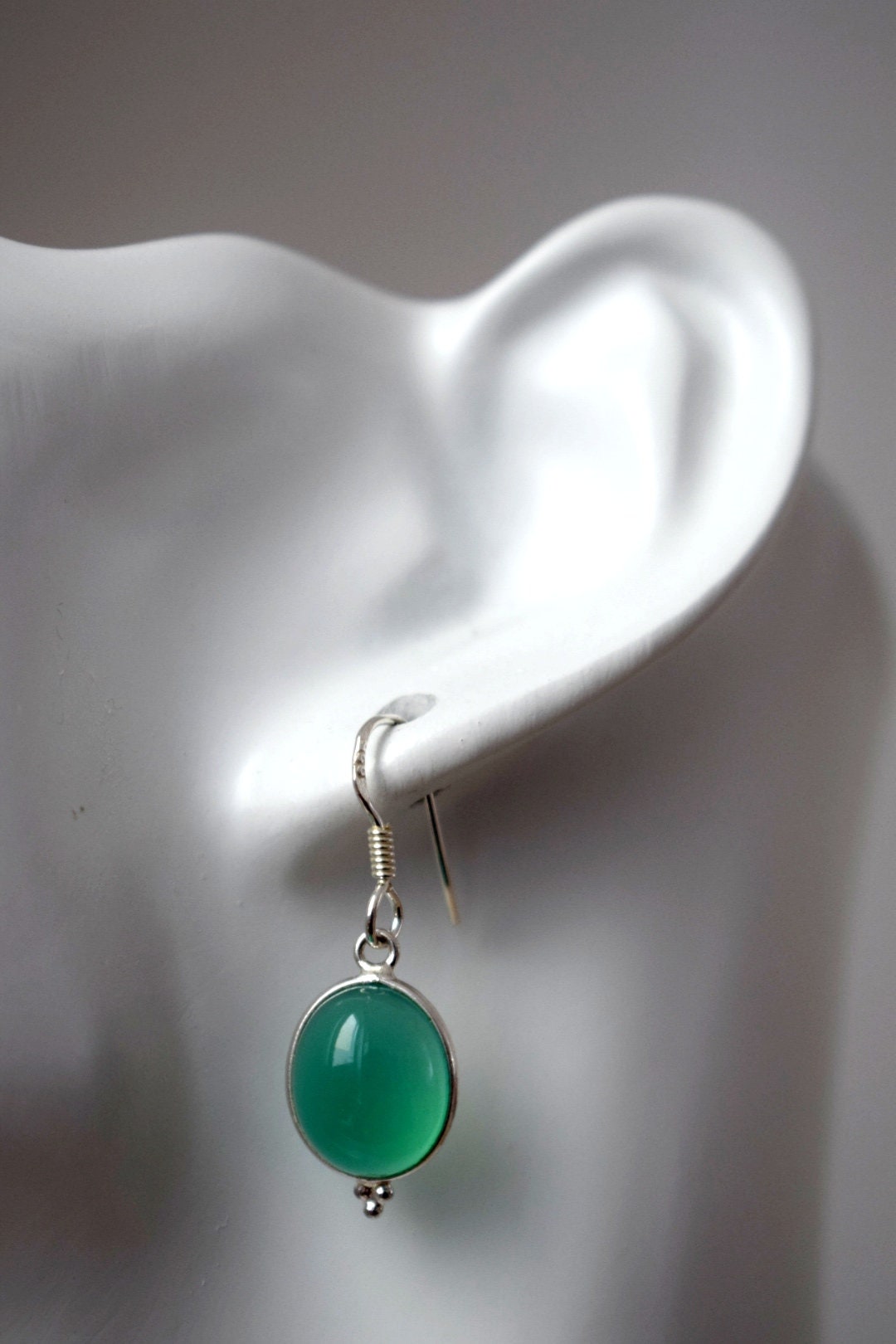 Grüne Onyx Ohrringe, 925 Sterling Silber, Ovale Edelstein Ohrringe, Naturstein, Einzigartiger Silberschmuck, Bestes Valentinstagsgeschenk für sie