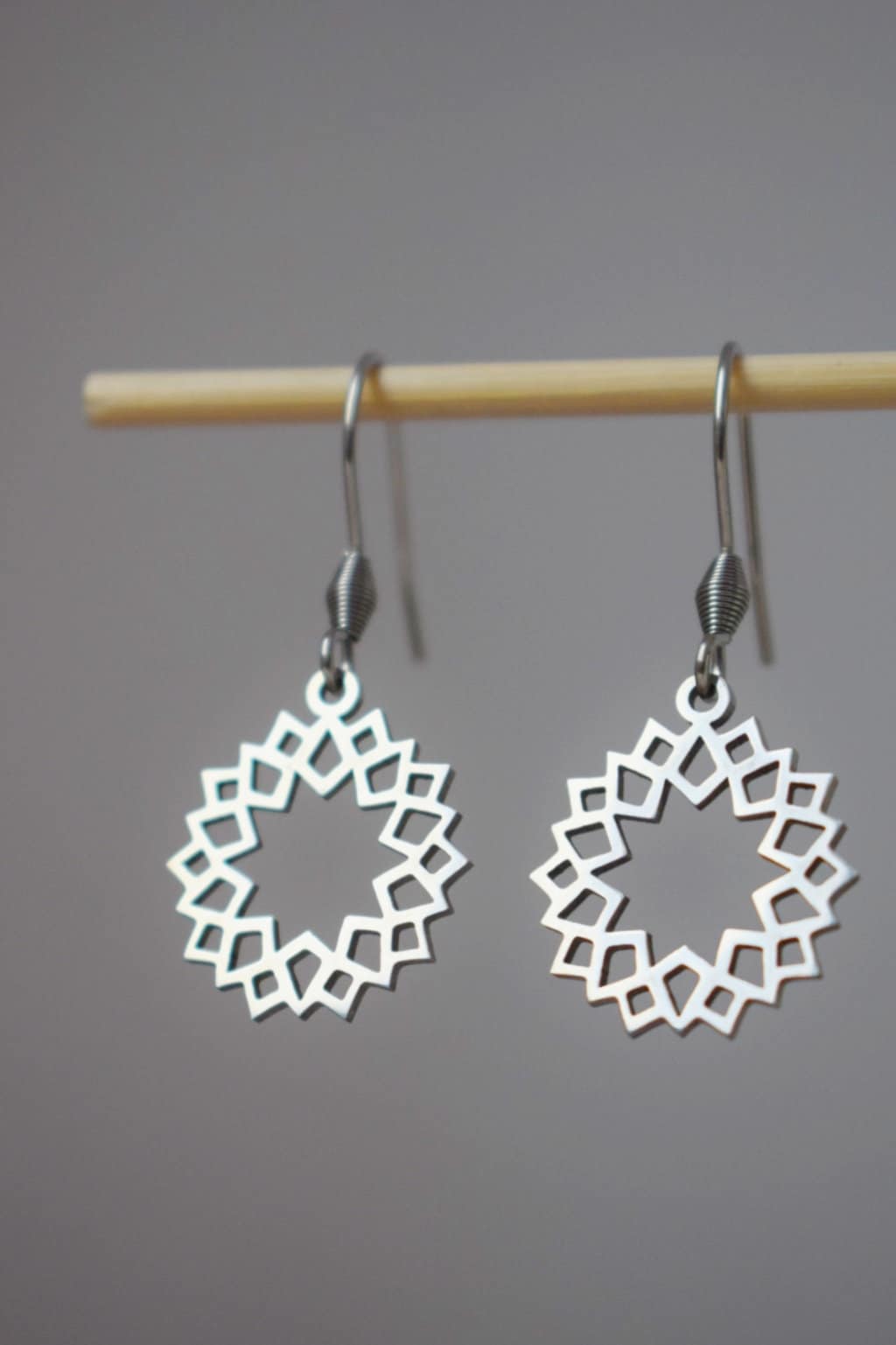 Ornament-Ohrringe für Frauen, Mandala-Ohrringe, Edelstahl-Ohrringe, Boho-Filigran-Ohrringe, Mandala-Schmuck, Geschenk für Sie