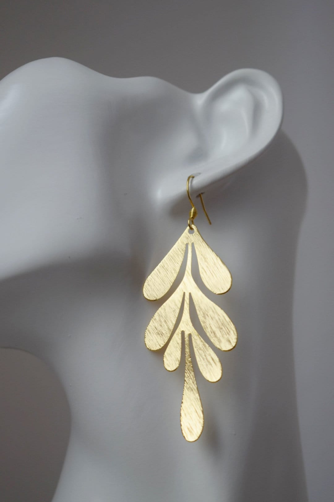 Lange Blattohrringe für Frauen, 18 Karat vergoldet, Blattohrringe, Edelstahlohrringe, Boho-Statement-Ohrringe, Blattgoldschmuck