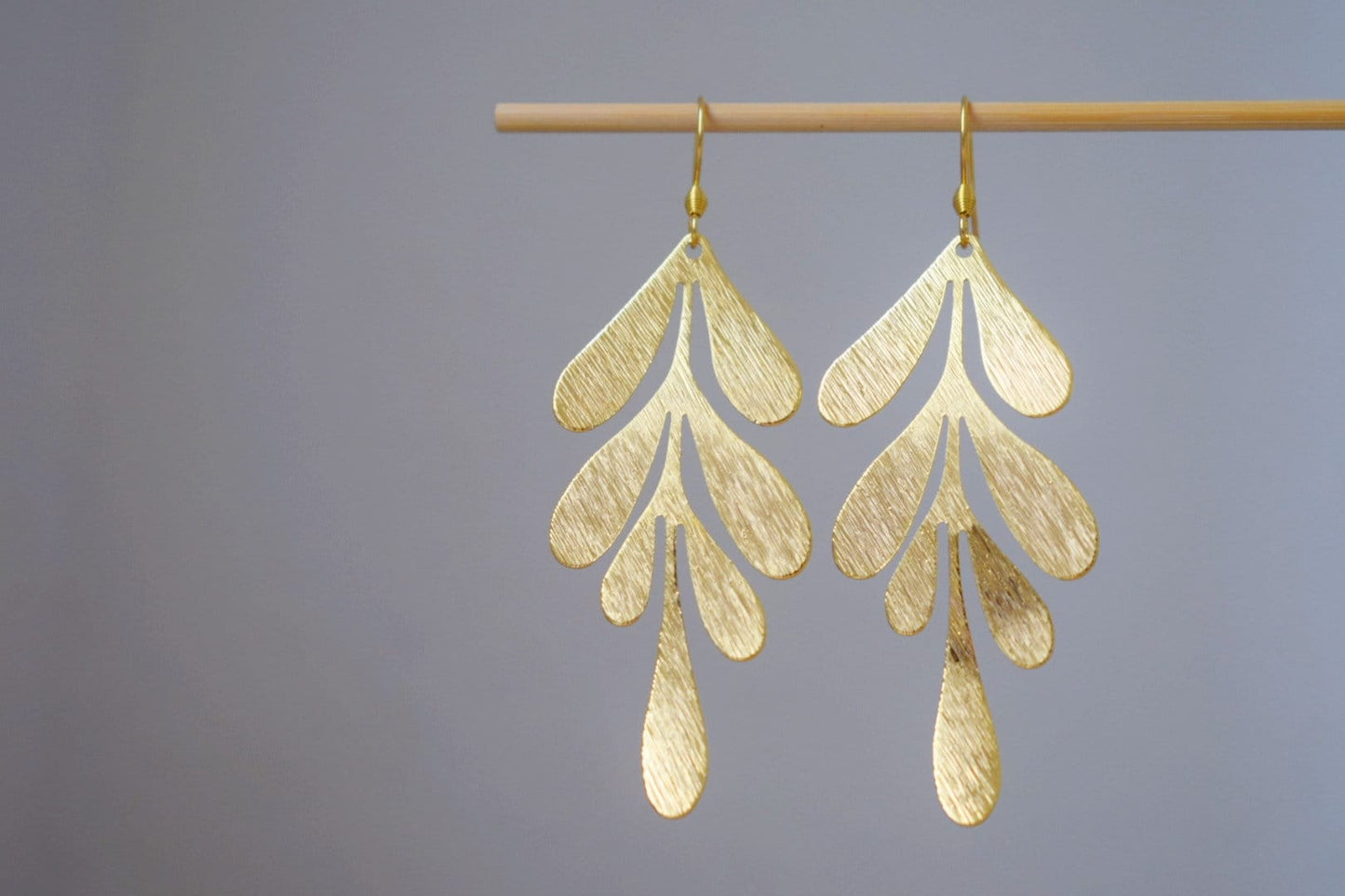 Lange Blattohrringe für Frauen, 18 Karat vergoldet, Blattohrringe, Edelstahlohrringe, Boho-Statement-Ohrringe, Blattgoldschmuck