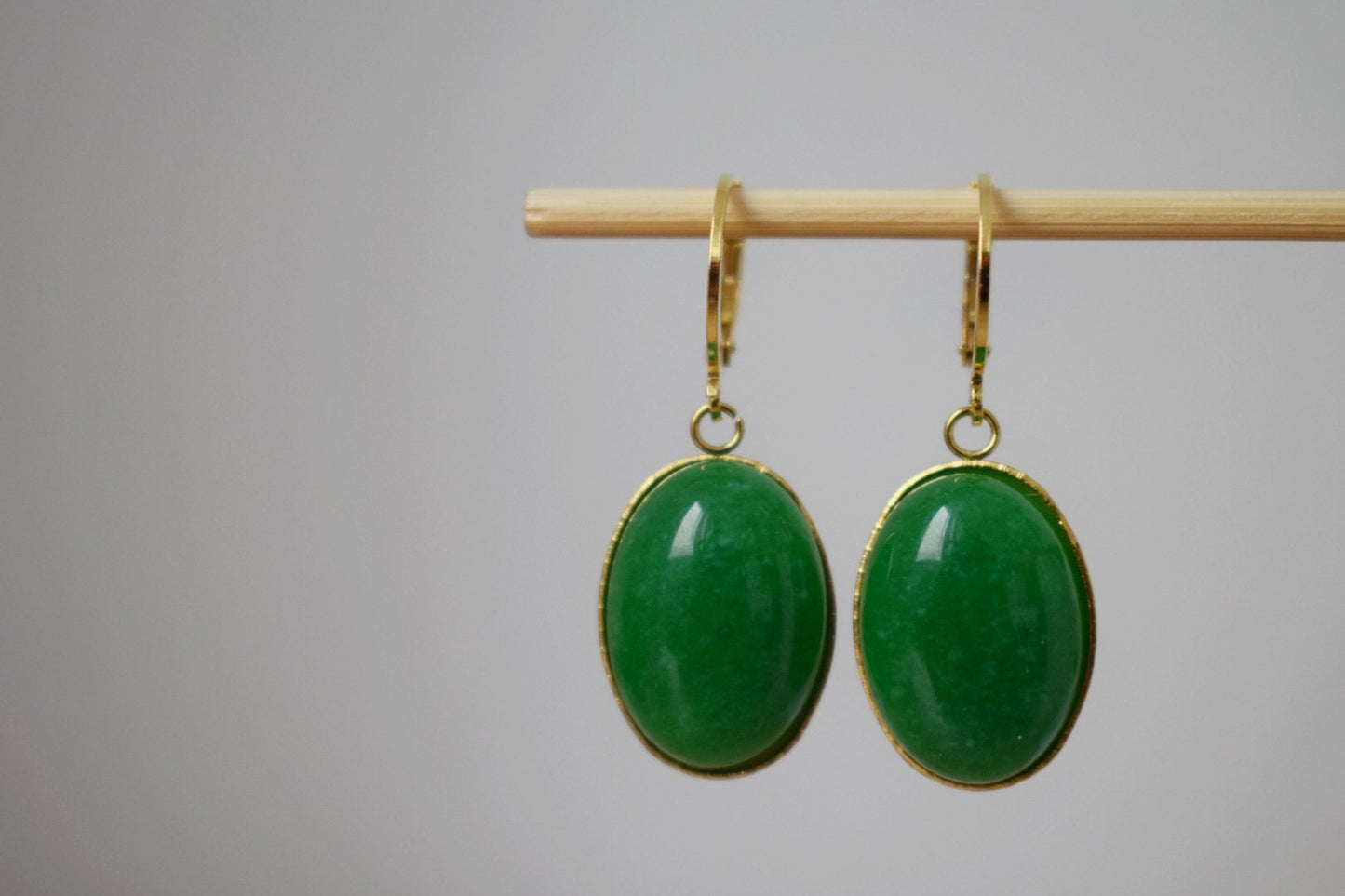 Grüne Jade Ohrringe, Edelstein Ohrringe, Boho Ohrringe, handgefertigter Schmuck, Muttertagsgeschenke, Ohrringe für Frauen, Einzigartiger Schmuck