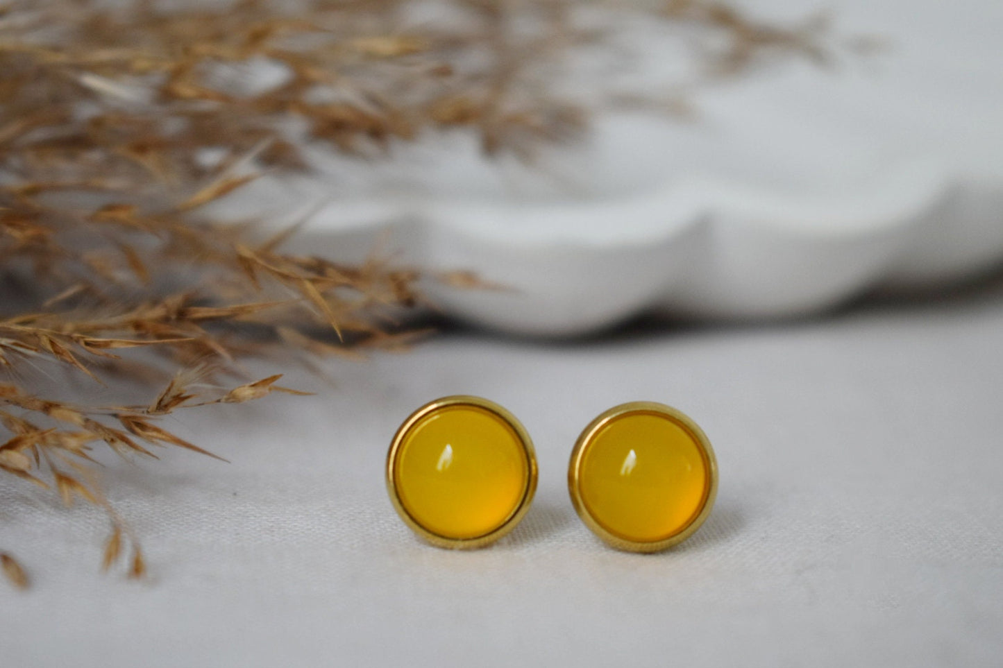 Gelbe Achat 8mm Ohrstecker vergoldet Edelstahl kleine runde Edelstein Ohrringe, Unisex Schmuck GeschenkBestes Weihnachtsgeschenk