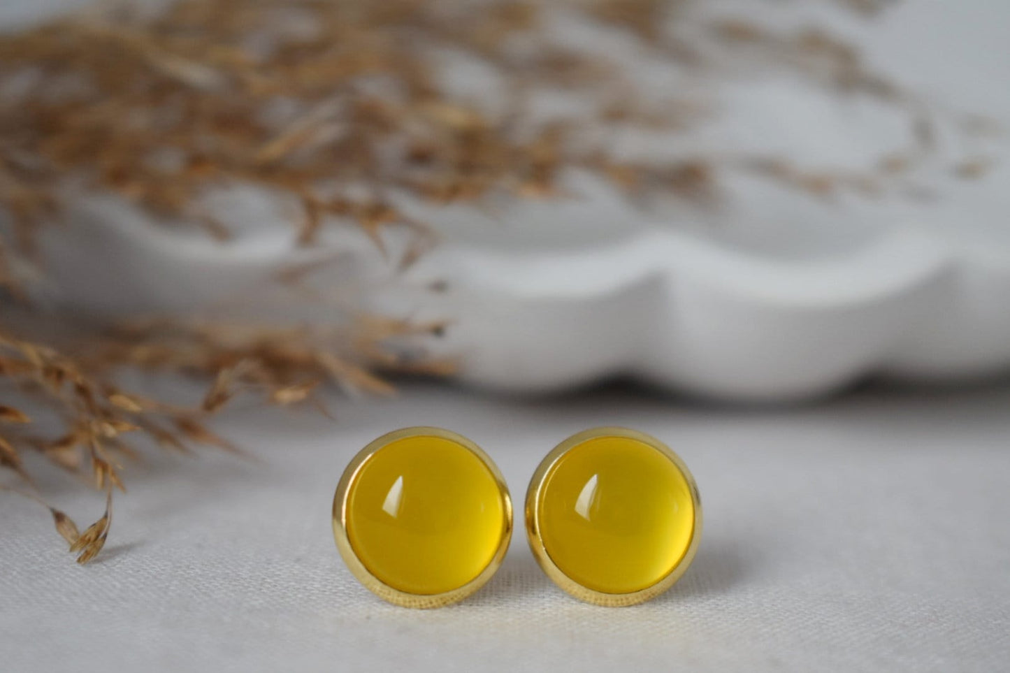 Gelbe Achat Ohrstecker, 18 Karat vergoldeter Edelstahl, 10 mm kleine runde Edelsteinohrringe, Unisex-Schmuckgeschenk, Bestes Weihnachtsgeschenk