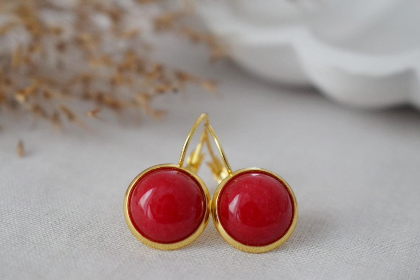 Rote Jade Ohrringe Gold, 12mm Edelstein Ohrringe, Stein Hängende Ohrringe, Rote Stein Lever Back Ohrringe, Jade Schmuck, Geschenk für Sie