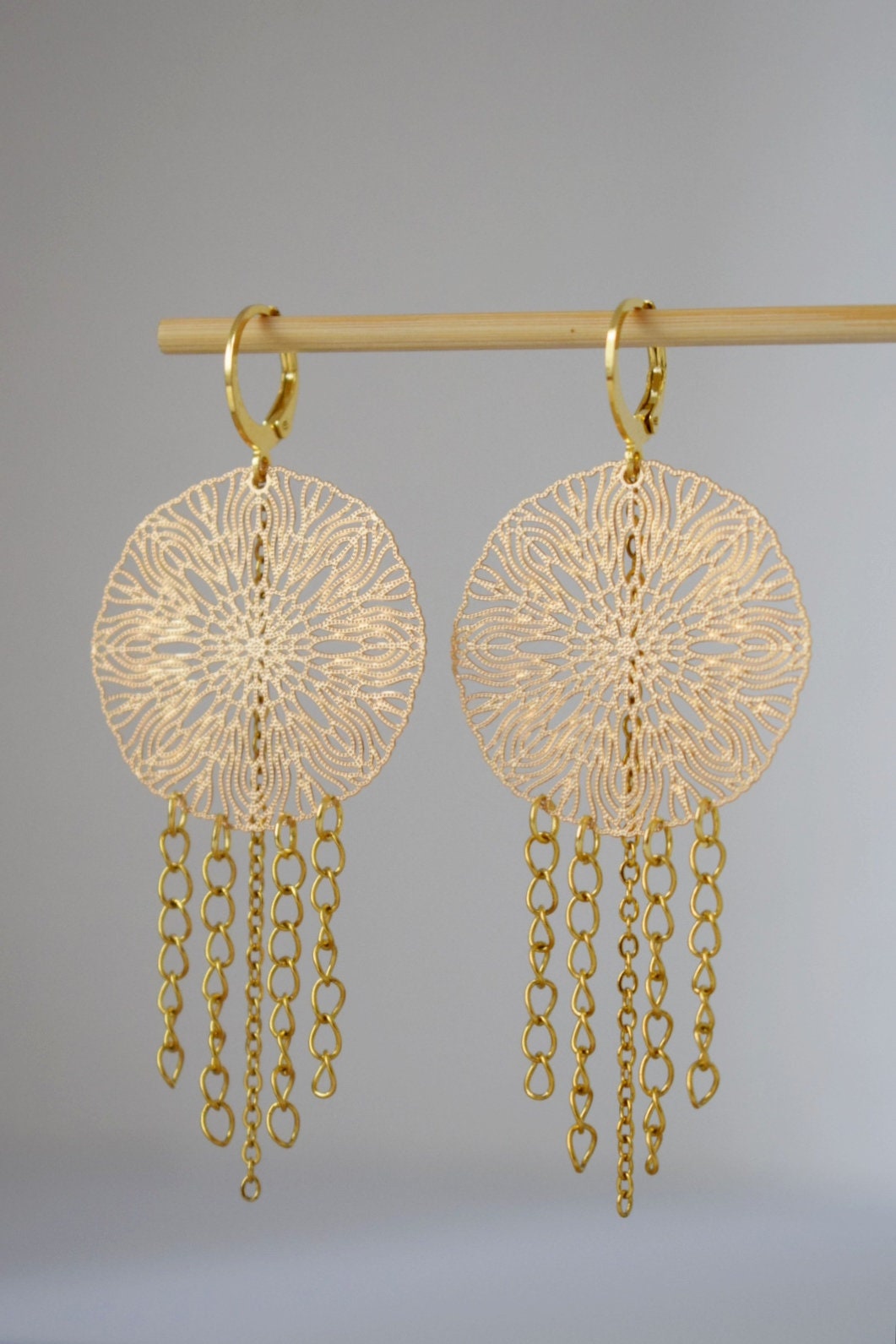 Ornament-Ohrringe für Frauen, goldene Mandala-Ohrringe, Edelstahl-Kettenohrringe, lange filigrane Boho-Ohrringe, Mandala-Schmuck als Geschenk für Sie