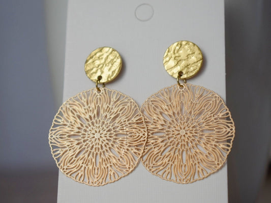 Ornament-Ohrringe für Frauen, Mandala-Ohrstecker, Runde filigrane Ohrstecker, Boho-Chic-Ohrringe, Leichter Schmuck, Hängende Ohrstecker, Geschenk für Sie