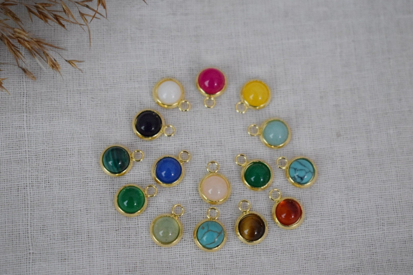 Minimalistische Edelsteinkette Gold für Damen, grüne Jade, Aventurin, grüner Achat, weiße Jade, 6mm Anhängerkette, Lagenkette, Geschenk