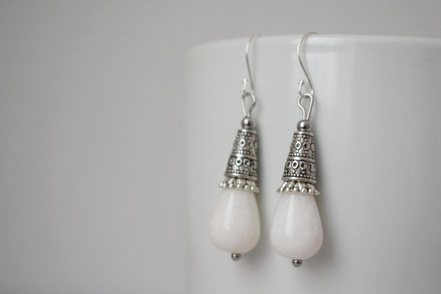 Weiße Jade Tropfen Ohrringe Geschenk für Frauen, Vintage, Sterling Silber Ohrhänger, Boho Chic Ohrringe, Edelstein Handgemachter Schmuck