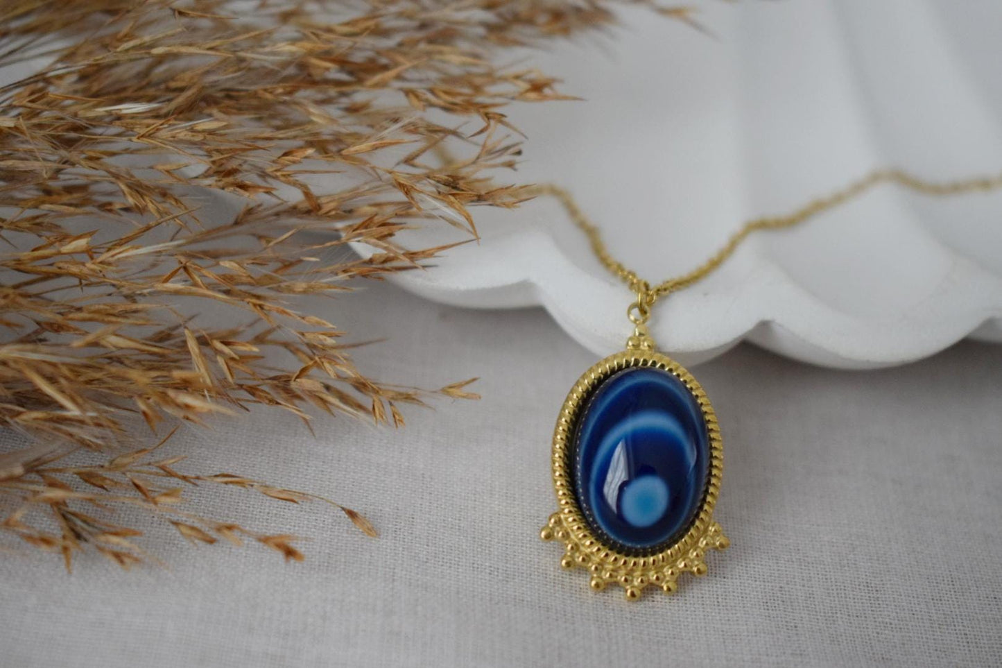 Blaue Achat Halskette Gold, Ovale Edelstein Viktorianische Halskette für Frauen, Einzigartiger Anhänger, Stein Statement Halskette, Achat Schmuck, Geschenk für Sie