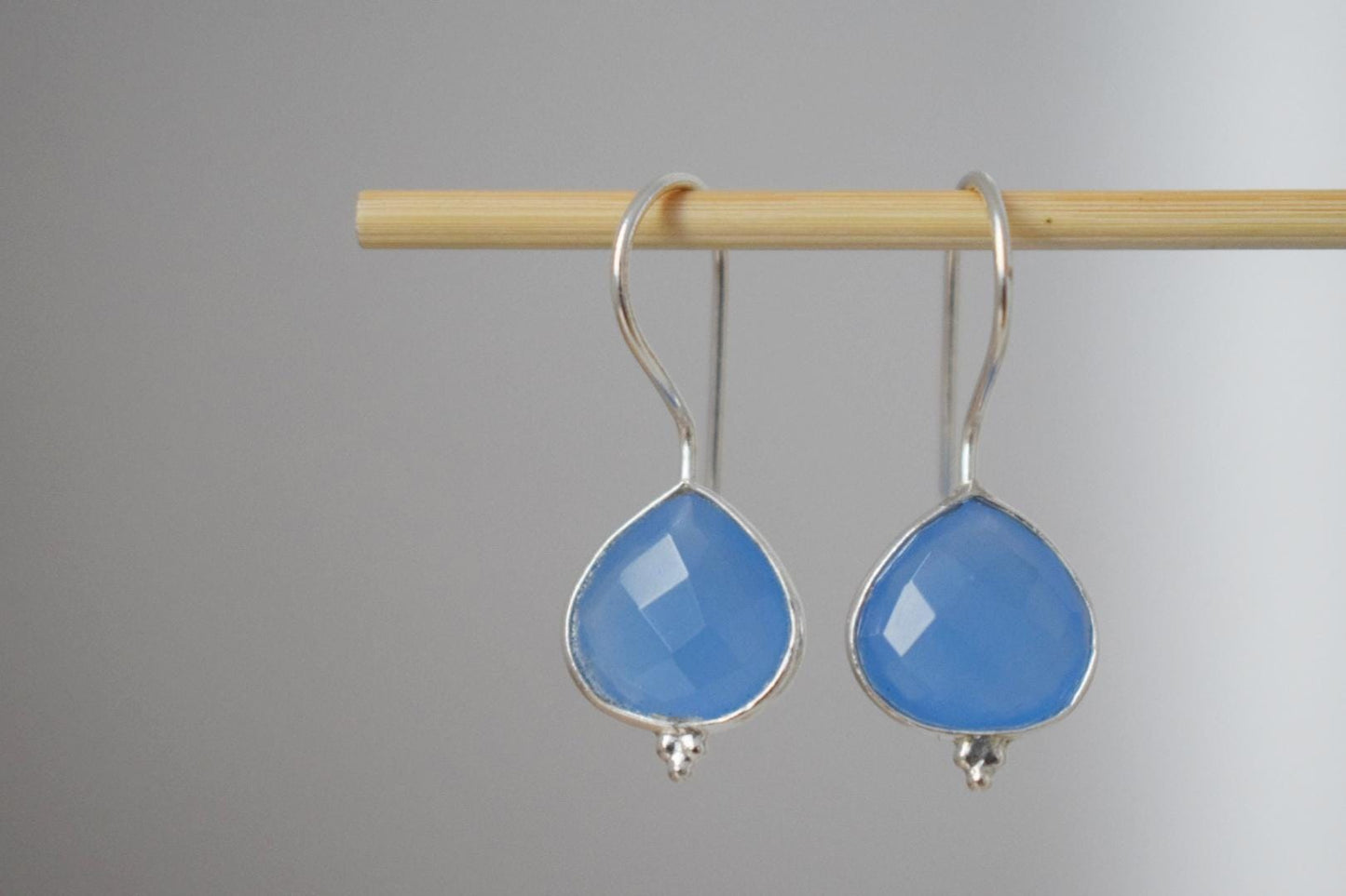 Muttertagsgeschenke, Blaue Chalcedon Ohrringe aus 925 Sterling Silber, Tropfen Edelstein, Naturstein, Einzigartiger Schmuck, Muttertagsgeschenk