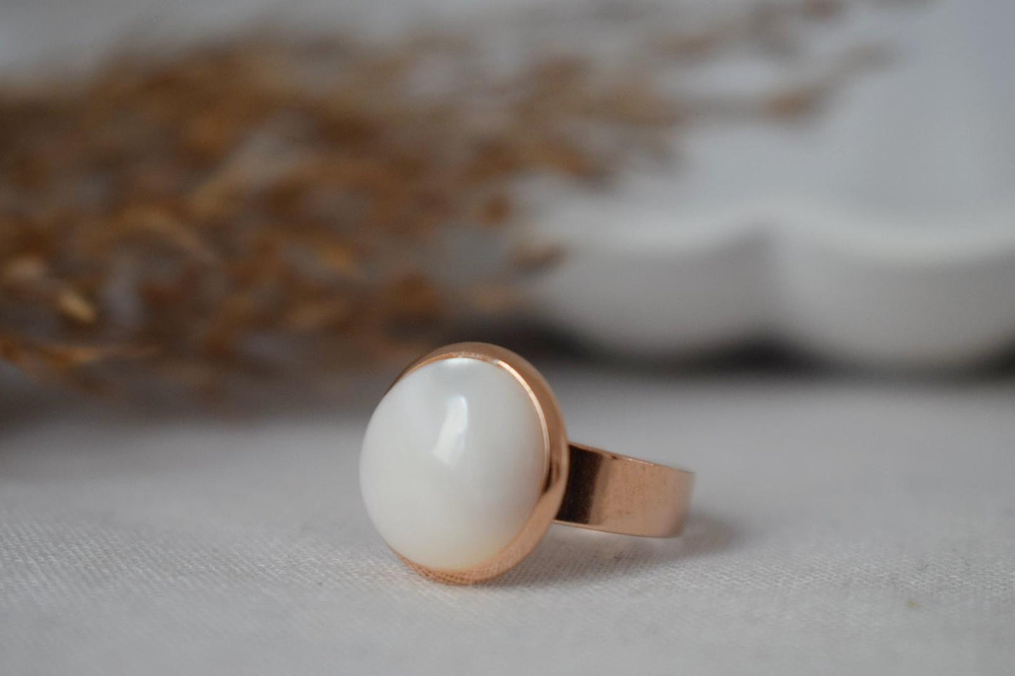 Perlmutt Roségold Ring für Frauen, Muschel Verstellbarer Ring, Alltäglicher weißer runder Ring, Schmuckgeschenk für Sie