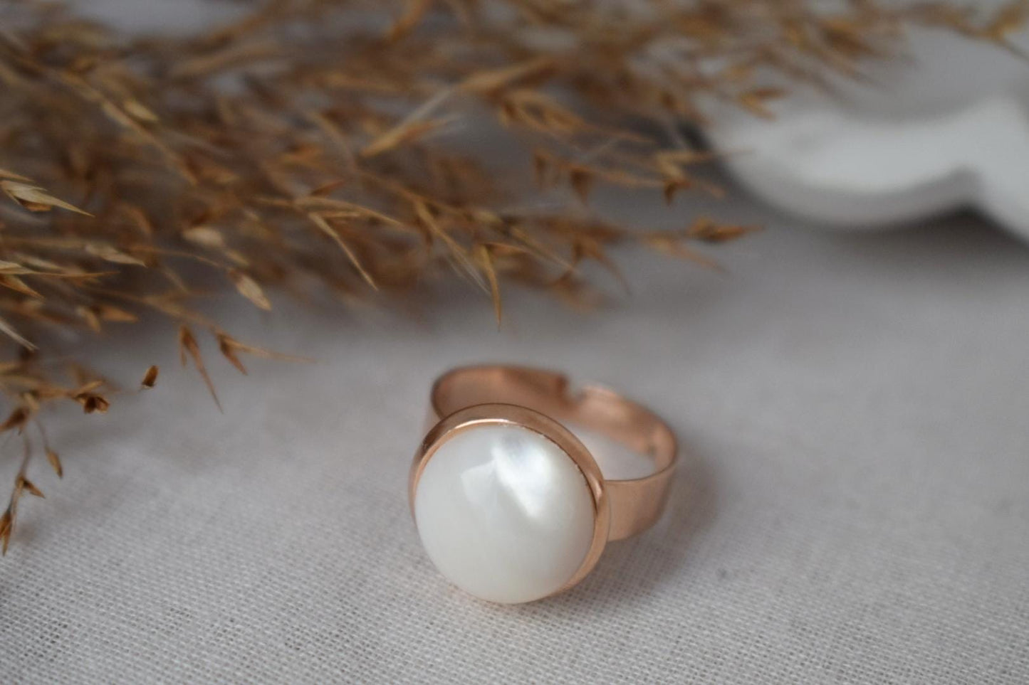Perlmutt Roségold Ring für Frauen, Muschel Verstellbarer Ring, Alltäglicher weißer runder Ring, Schmuckgeschenk für Sie