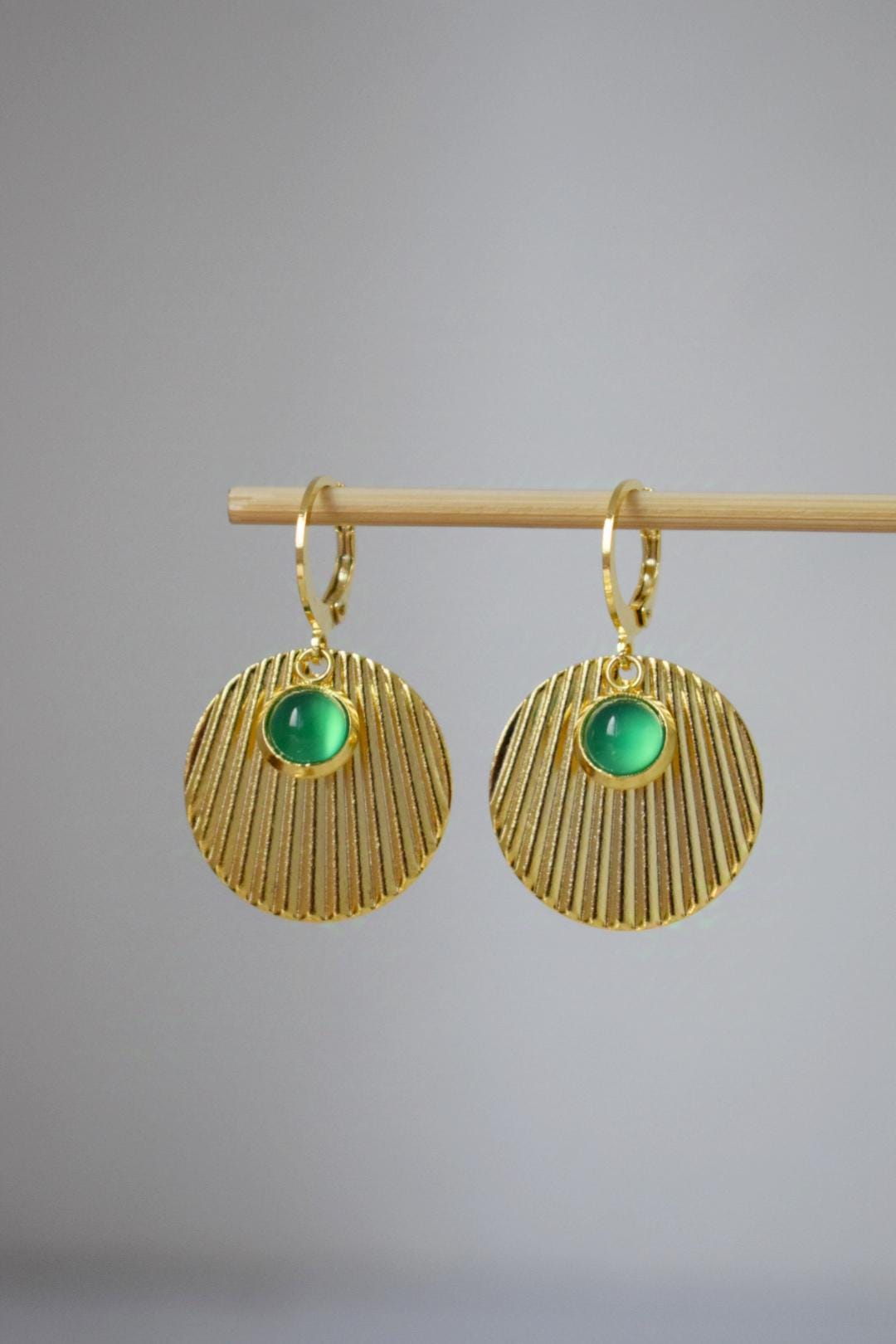 Grüne Achat Ohrringe, Runde Scheibenohrringe, 24k vergoldete Edelstahlohrringe, Leichter Schmuck, Bestes Weihnachtsgeschenk für Sie
