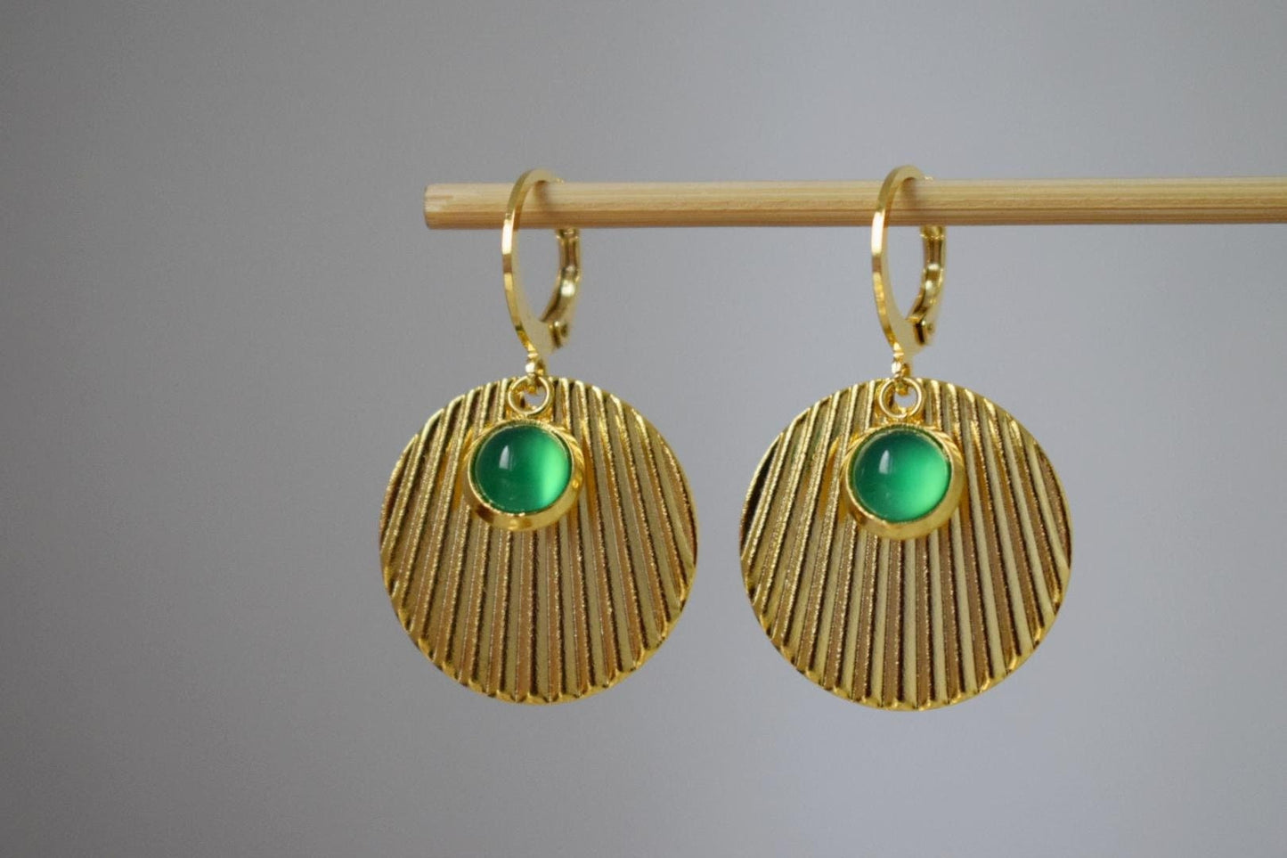 Grüne Achat Ohrringe, Runde Scheibenohrringe, 24k vergoldete Edelstahlohrringe, Leichter Schmuck, Bestes Weihnachtsgeschenk für Sie