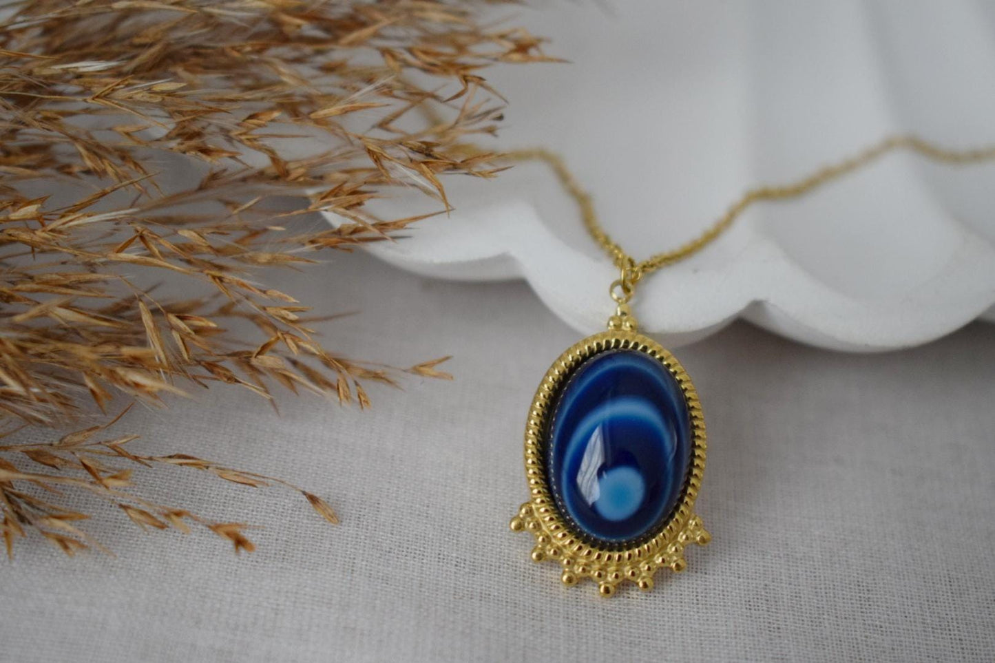 Blaue Achat Halskette Gold, Ovale Edelstein Viktorianische Halskette für Frauen, Einzigartiger Anhänger, Stein Statement Halskette, Achat Schmuck, Geschenk für Sie