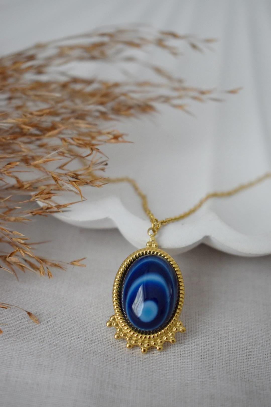 Blaue Achat Halskette Gold, Ovale Edelstein Viktorianische Halskette für Frauen, Einzigartiger Anhänger, Stein Statement Halskette, Achat Schmuck, Geschenk für Sie