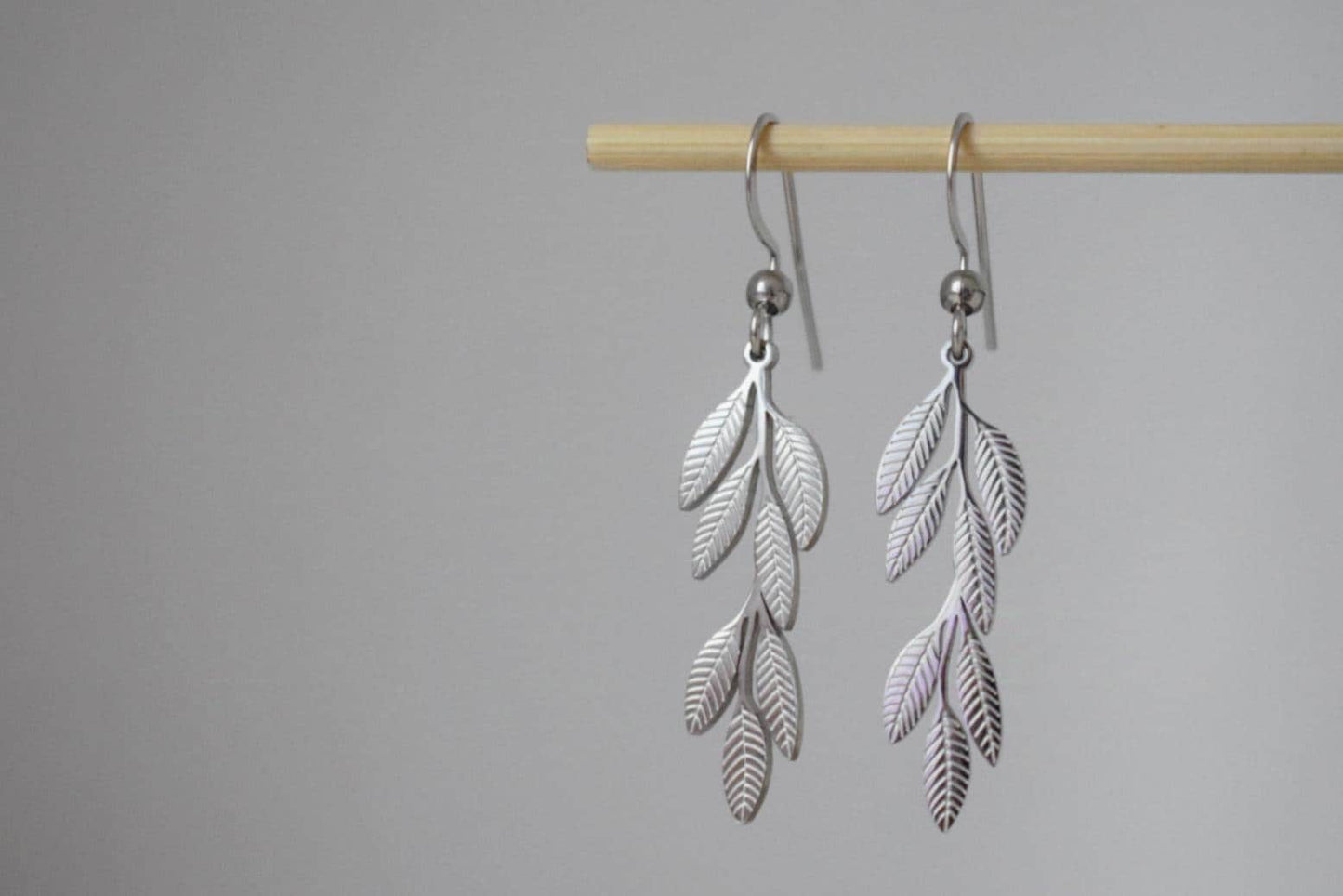 Blattohrringe für Frauen, Chirurgenstahl-Ohrhänger, Boho-Statement-Ohrringe, Leichter Schmuck, Bestes Geschenk für Sie