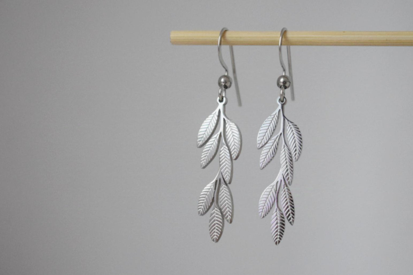 Blattohrringe für Frauen, Chirurgenstahl-Ohrhänger, Boho-Statement-Ohrringe, Leichter Schmuck, Bestes Geschenk für Sie