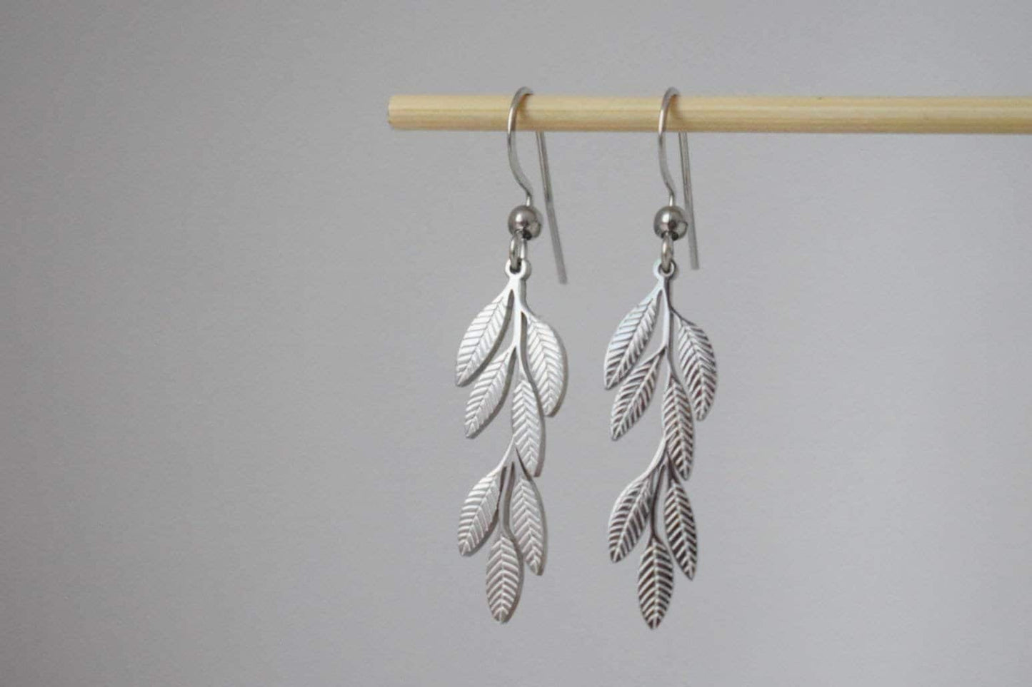 Blattohrringe für Frauen, Chirurgenstahl-Ohrhänger, Boho-Statement-Ohrringe, Leichter Schmuck, Bestes Geschenk für Sie