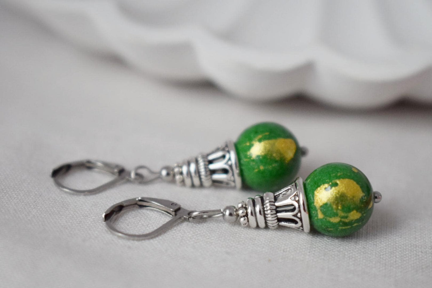 Grüne Jade Ohrringe, Boho Edelstein Ohrringe, Vintage Ohrhänger und Tropfen Ohrringe, Einzigartiger Boho Schmuck, Geschenk für Frauen
