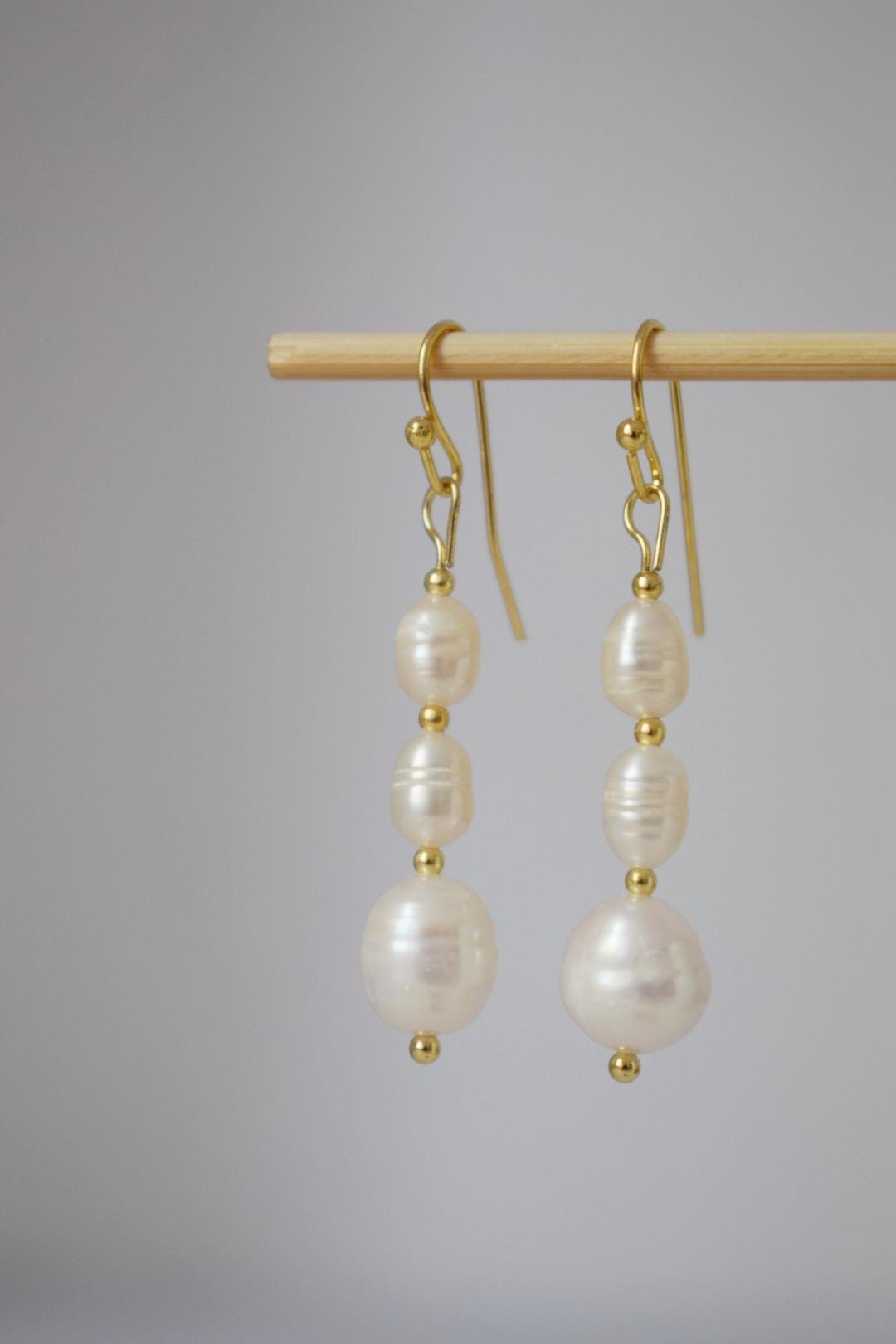 Süßwasserperlen Ohrringe, Statement Ohrhänger, 18k vergoldete chirurgische Edelstahlhaken, Hochzeitsschmuck, Jubiläumsgeschenk