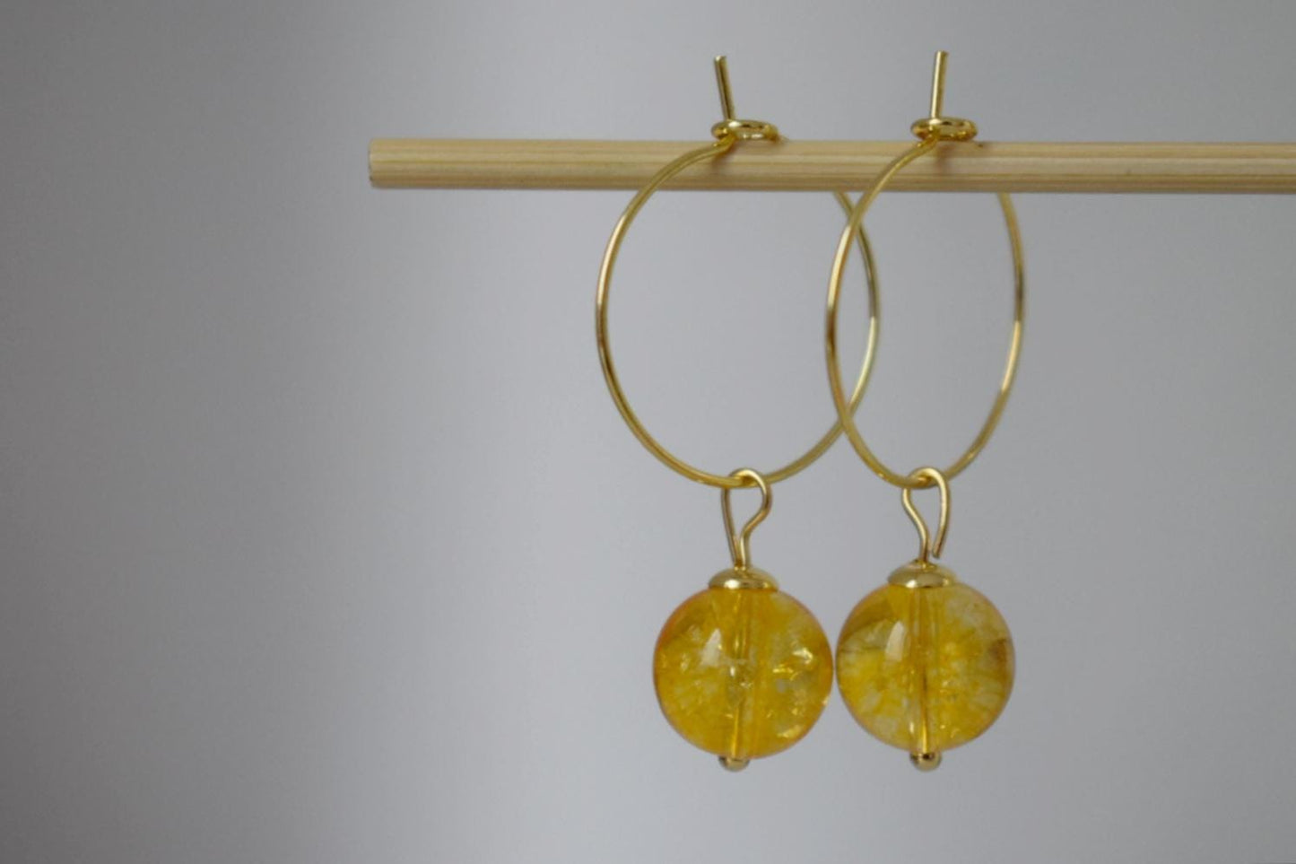 Creolen aus Citrinperlen, gelbe Edelsteinperle, 18 Karat vergoldeter chirurgischer Edelstahl, Geburtsstein für November, Schmuckgeschenk für Sie